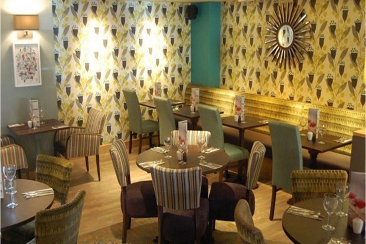 Premier Inn Hemel Hempstead Central Екстериор снимка
