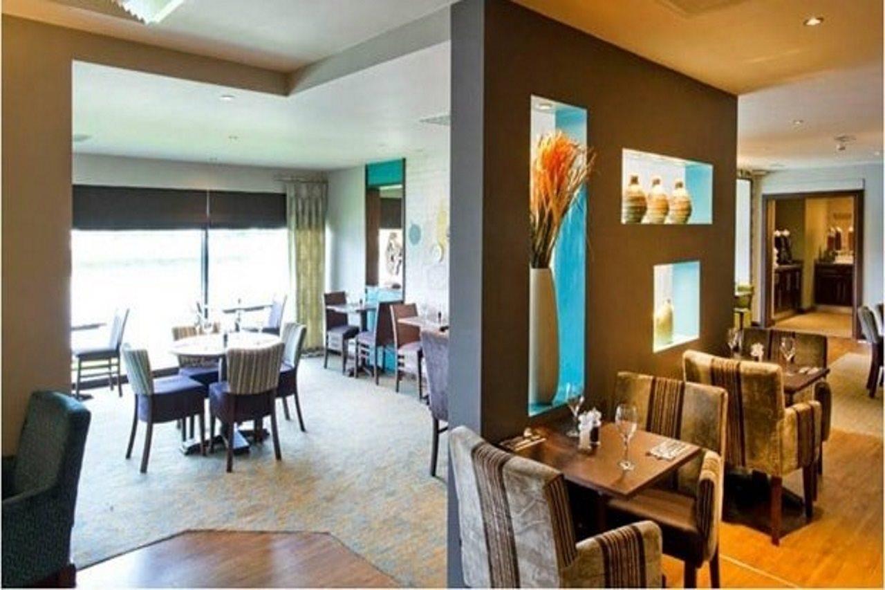 Premier Inn Hemel Hempstead Central Екстериор снимка