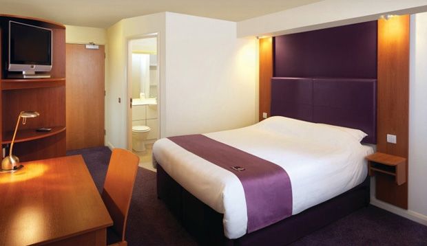 Premier Inn Hemel Hempstead Central Екстериор снимка